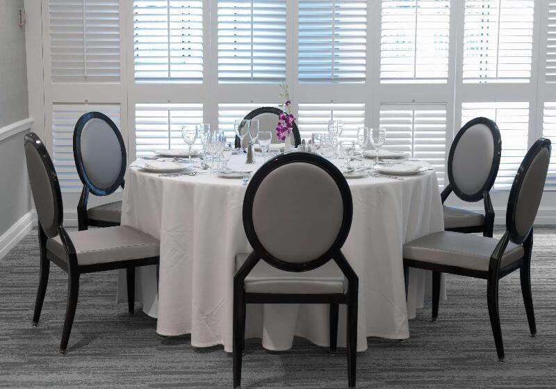 Отель State Plaza