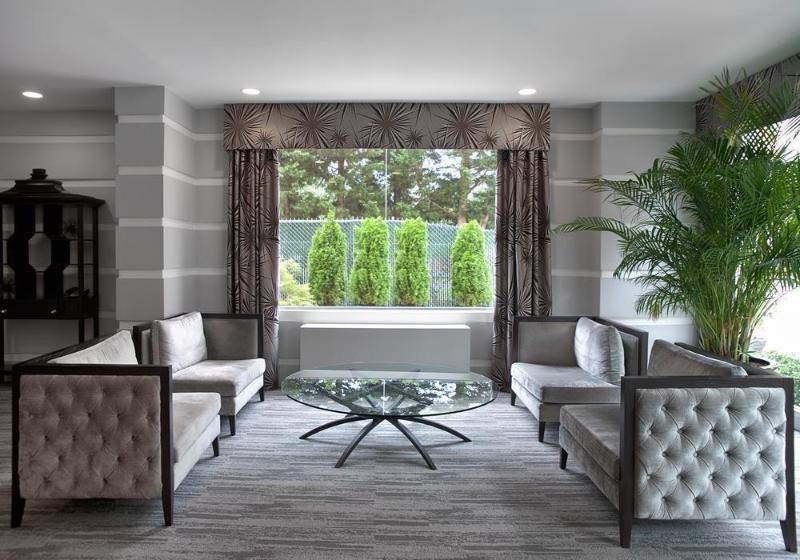 Отель State Plaza