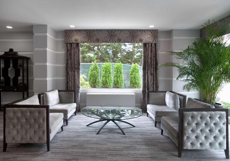 Отель State Plaza