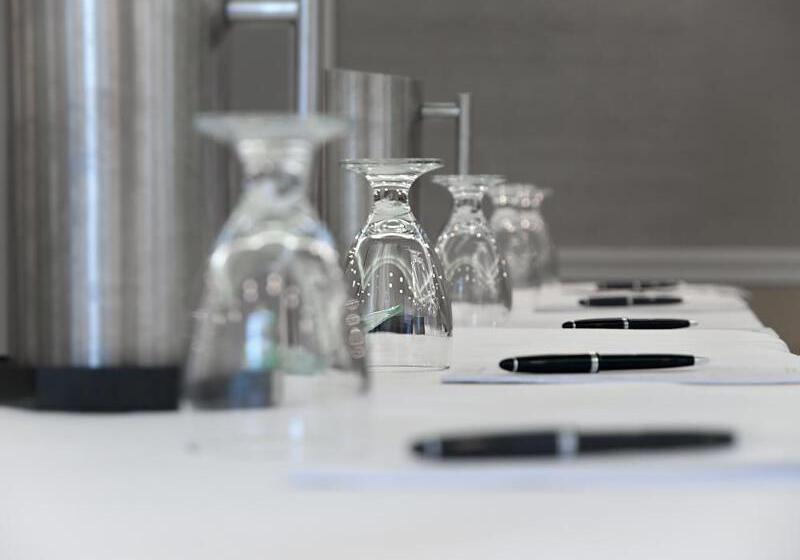 Отель State Plaza