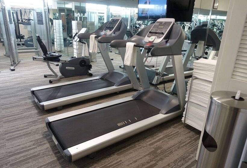 Отель State Plaza