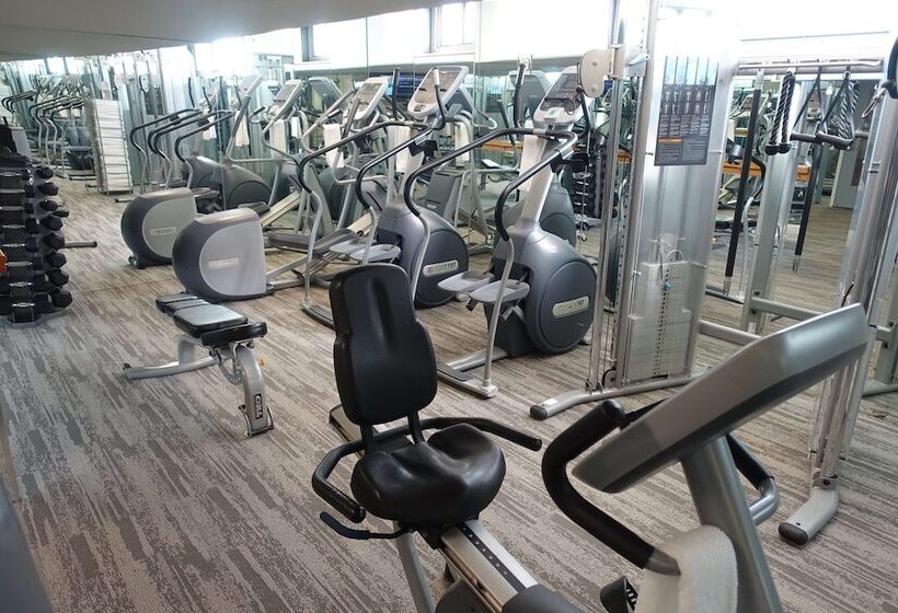 Отель State Plaza