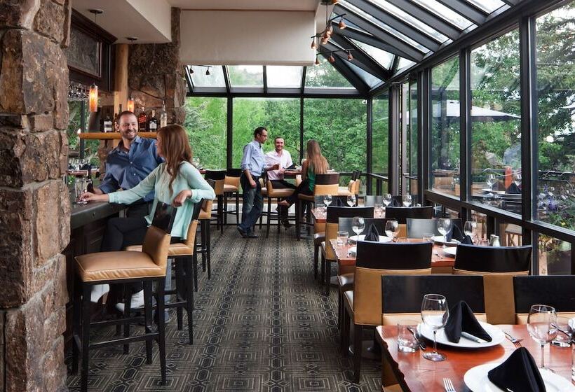 هتل Stonebridge Inn