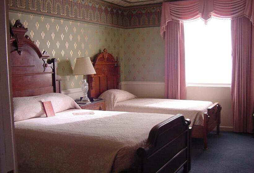 فندق Historic Strater