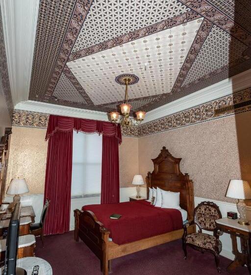 فندق Historic Strater