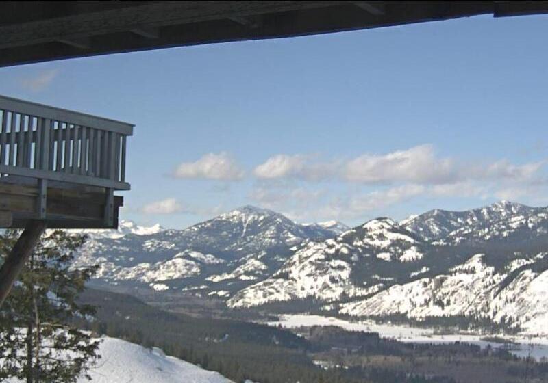 Отель Sun Mountain Lodge