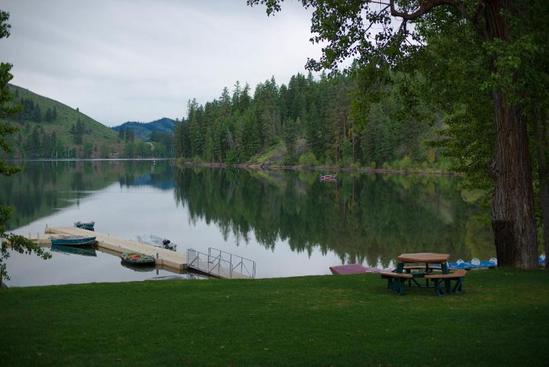 Отель Sun Mountain Lodge