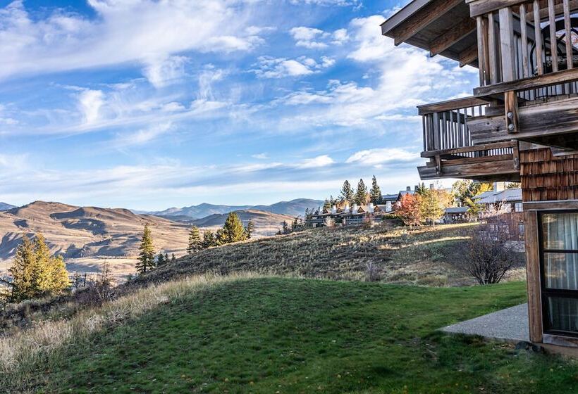 Отель Sun Mountain Lodge