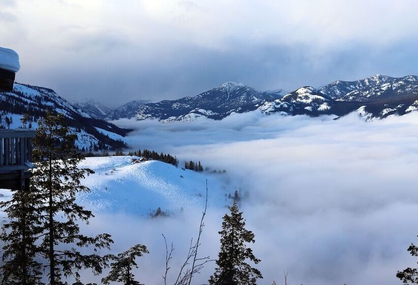 Отель Sun Mountain Lodge