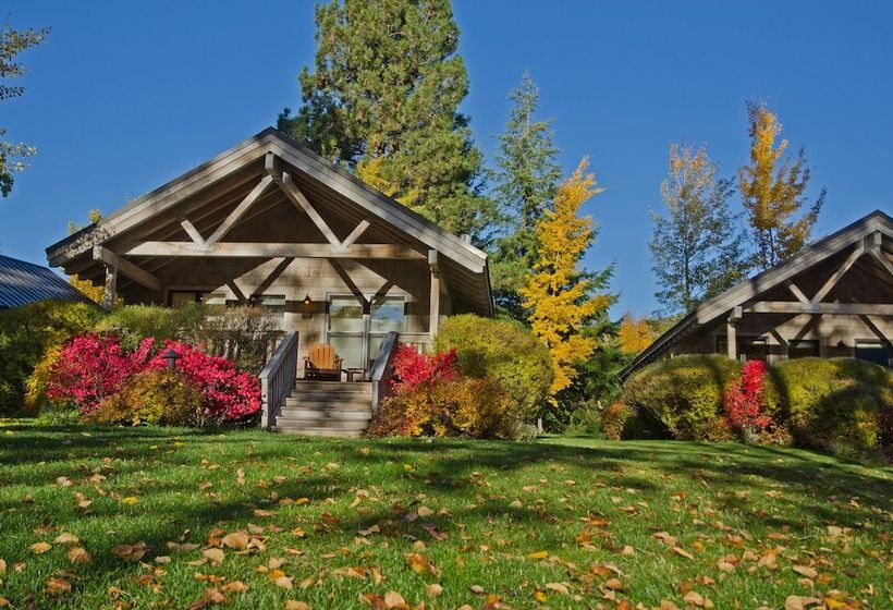 Отель Sun Mountain Lodge