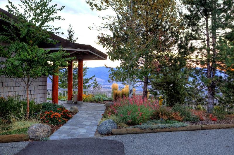 Отель Sun Mountain Lodge