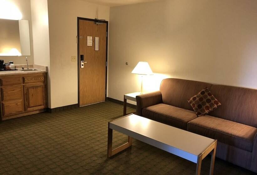 هتل Super 8 By Wyndham Bend