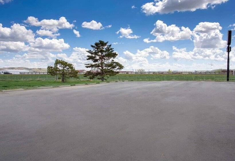 Отель Super 8 By Wyndham Billings