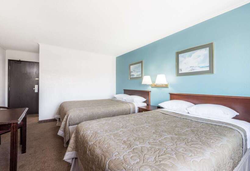 ホテル Super 8 By Wyndham Brookville