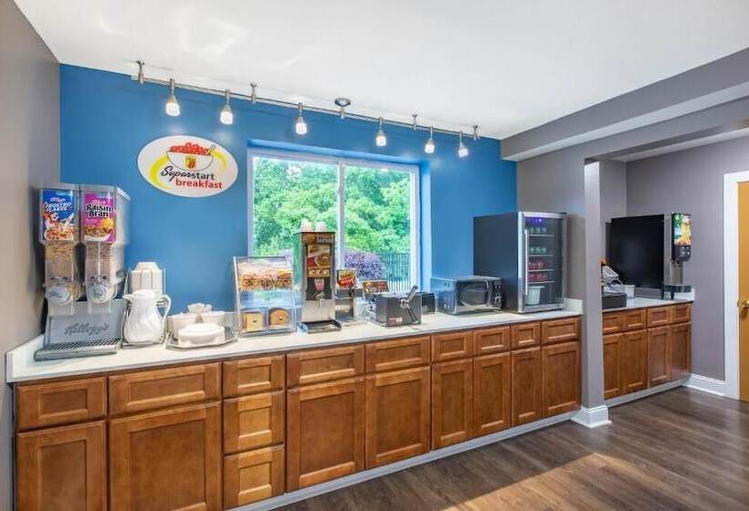 هتل Super 8 By Wyndham Chattanooga Lookout Mountain Tn