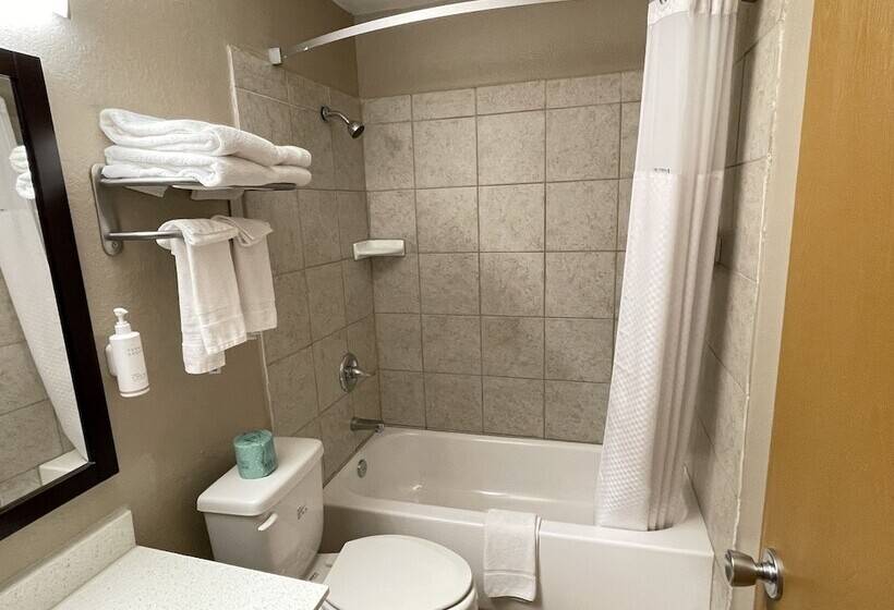 هتل Super 8 By Wyndham Chattanooga Lookout Mountain Tn