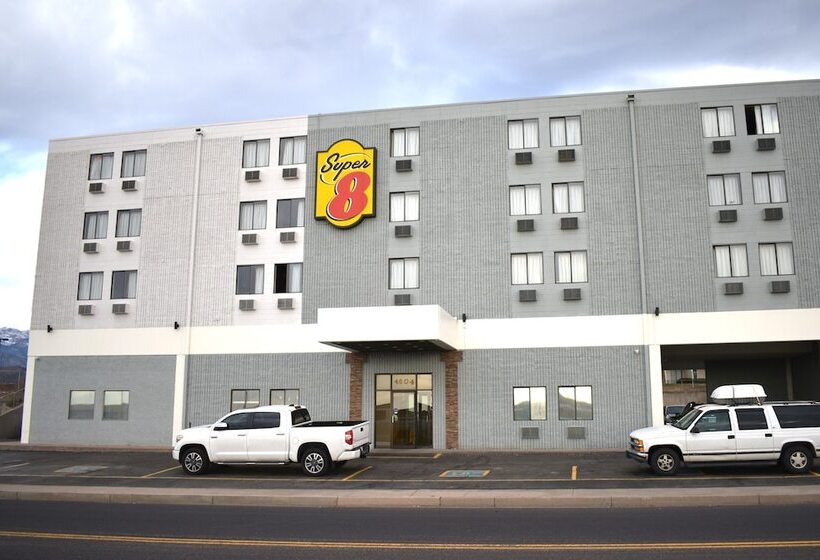 Отель Super 8 By Wyndham Colo. Sprs. Garden Of The Gods