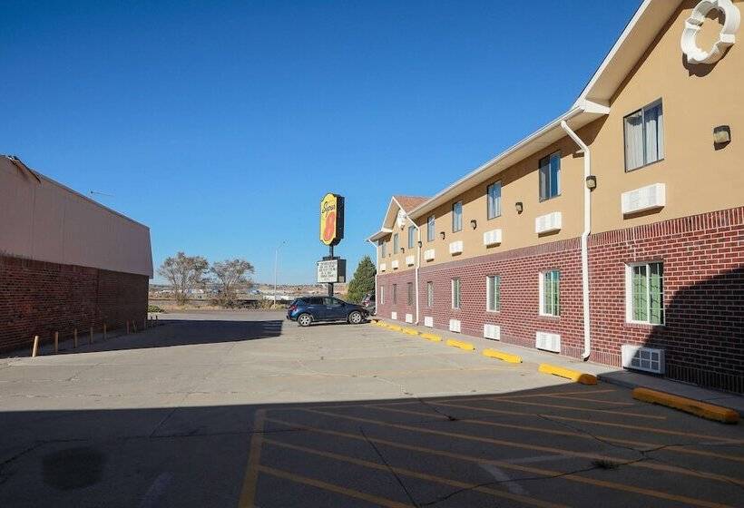 فندق Super 8 By Wyndham Gallup