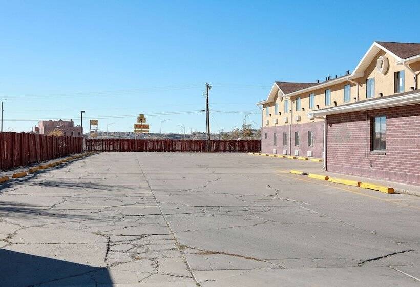 فندق Super 8 By Wyndham Gallup