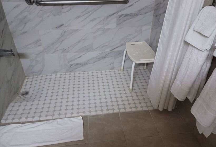 فندق Super 8 By Wyndham Gallup