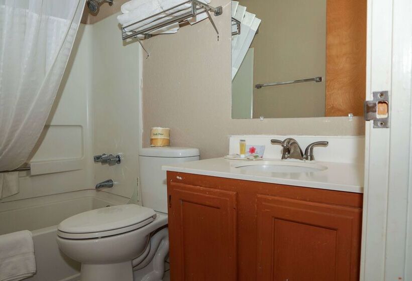 فندق Super 8 By Wyndham Gallup