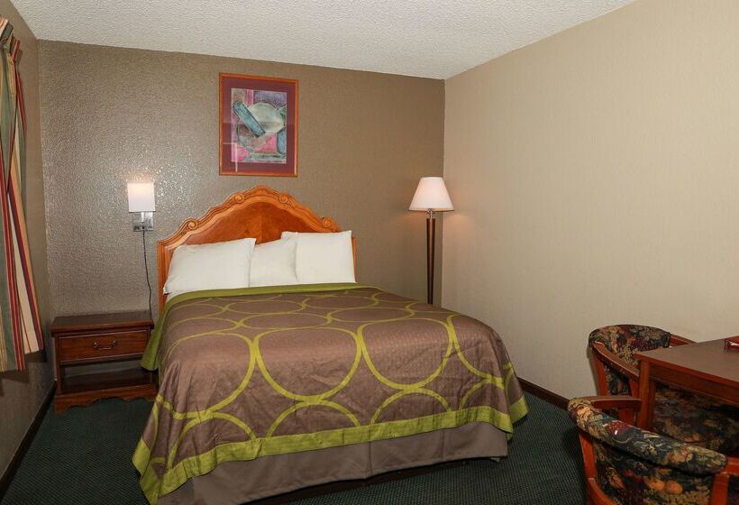 فندق Super 8 By Wyndham Gallup