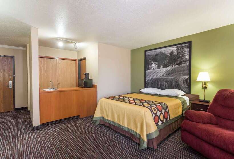 هتل Super 8 By Wyndham Germantown/milwaukee