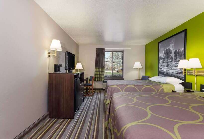 هتل Super 8 By Wyndham Germantown/milwaukee