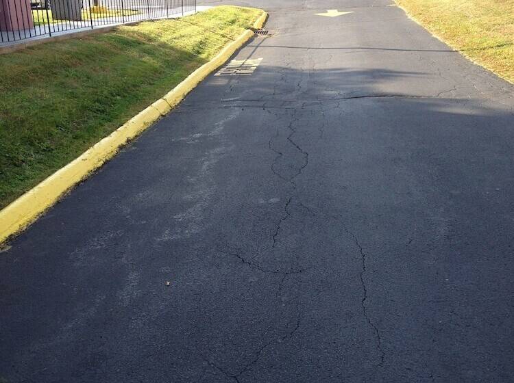 בית מלון כפרי Super 8 By Wyndham Hartford