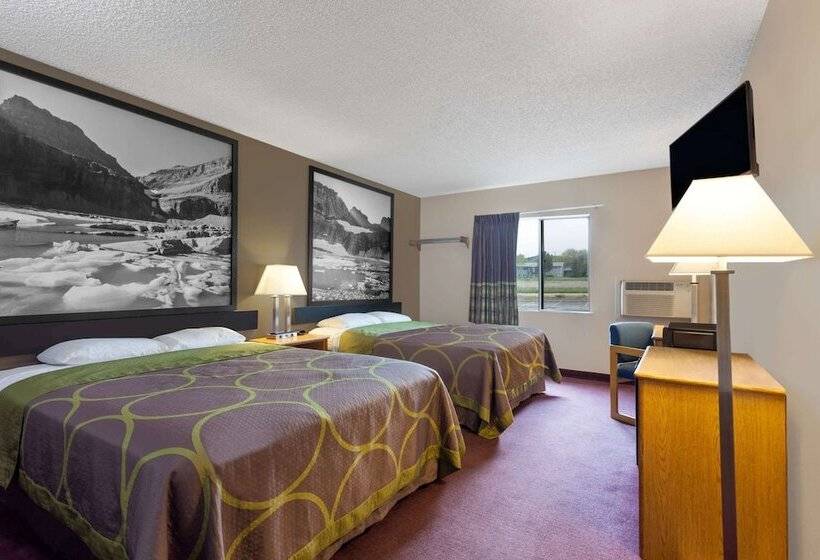 فندق Super 8 By Wyndham Helena