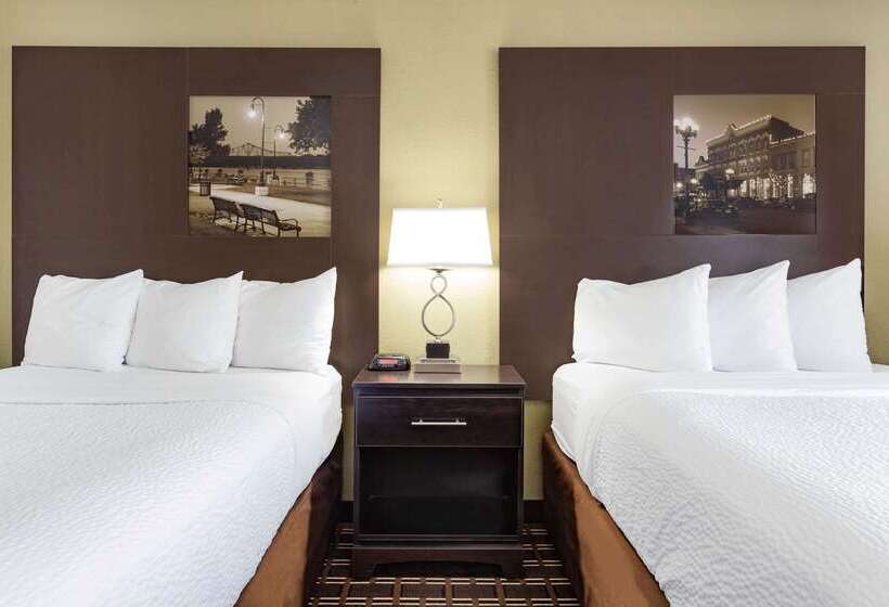 酒店 Super 8 By Wyndham La Crosse