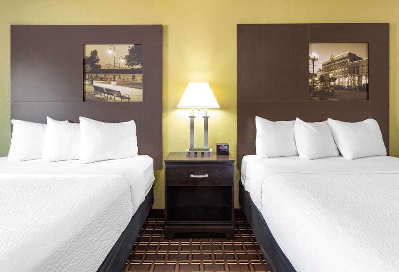 酒店 Super 8 By Wyndham La Crosse