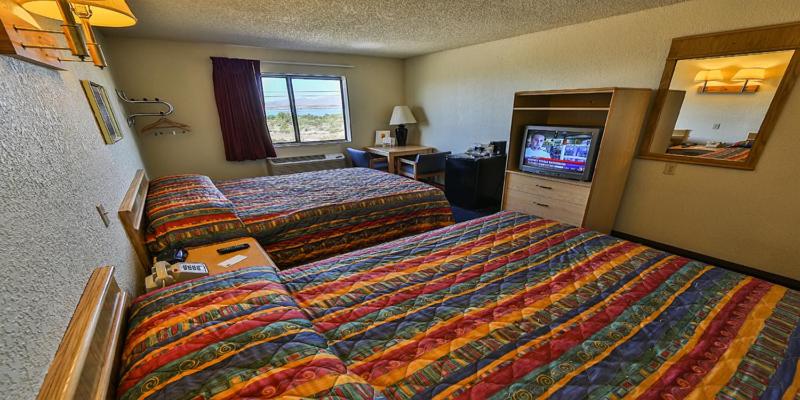 هتل Super 8 By Wyndham Lake Havasu City