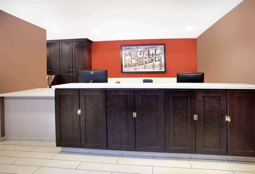 호텔 Super 8 By Wyndham Las Vegas Nellis Afb Area