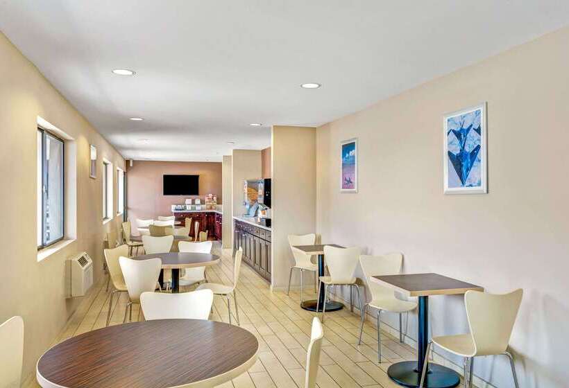 호텔 Super 8 By Wyndham Las Vegas Nellis Afb Area