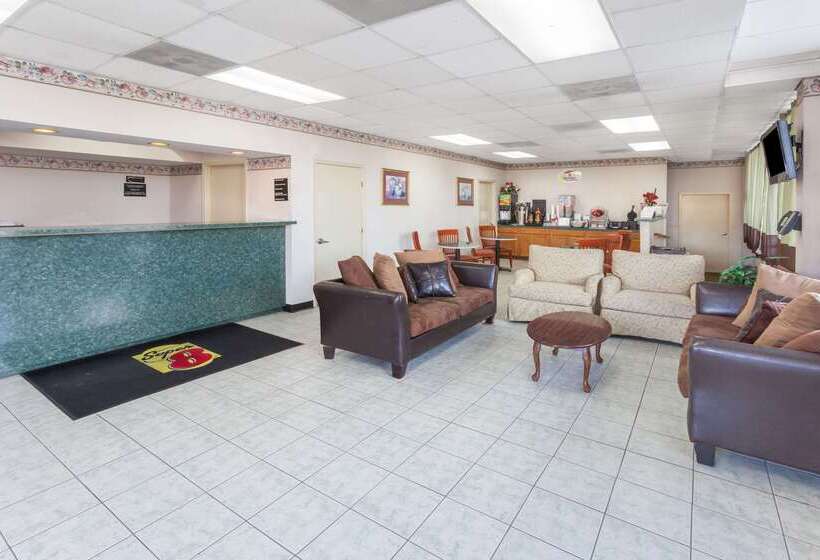 Отель Super 8 By Wyndham Manassas