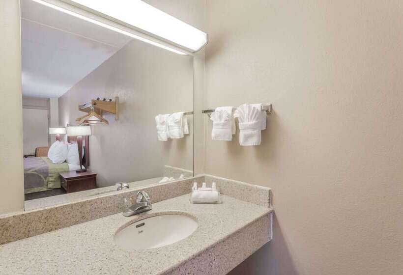 Отель Super 8 By Wyndham Manassas