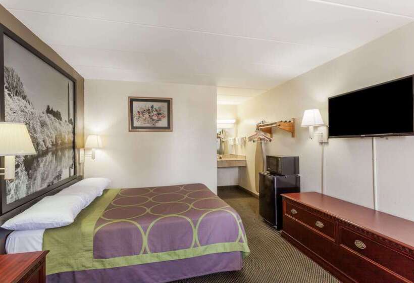 Отель Super 8 By Wyndham Manassas