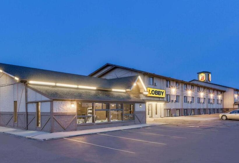 Отель Super 8 By Wyndham Mitchell