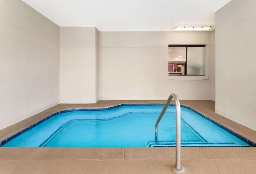 בית מלון כפרי Luxe Studios