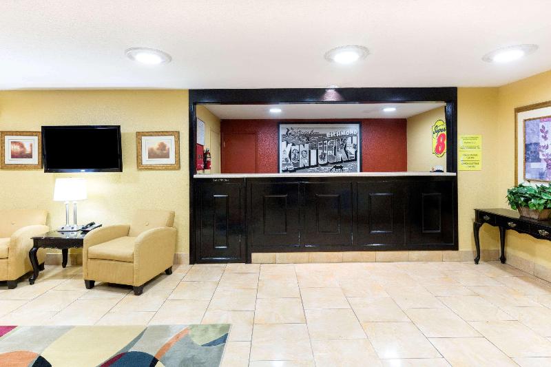 فندق Super 8 By Wyndham Richmond