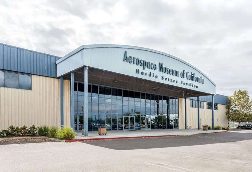 酒店 Super 8 By Wyndham Sacramento