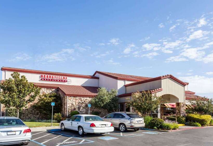酒店 Super 8 By Wyndham Sacramento