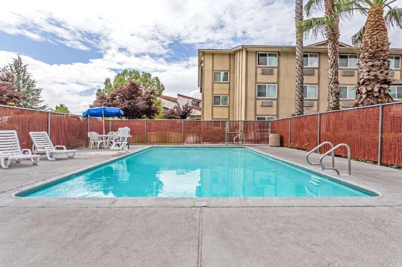 酒店 Super 8 By Wyndham Sacramento