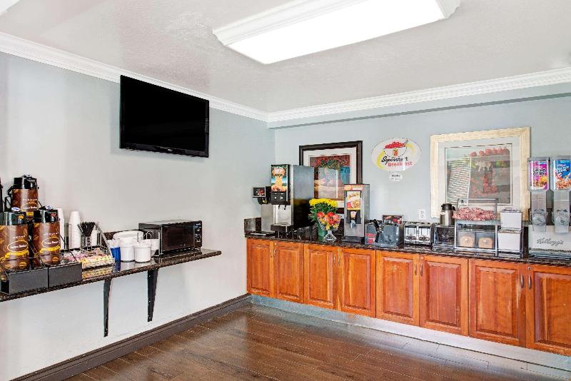 酒店 Super 8 By Wyndham Sacramento/florin Rd