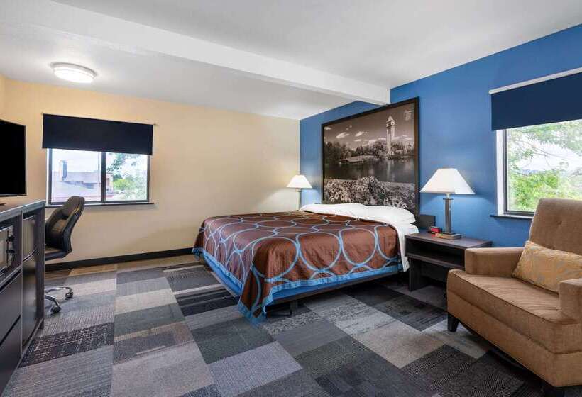 فندق Super 8 By Wyndham Spokane Valley