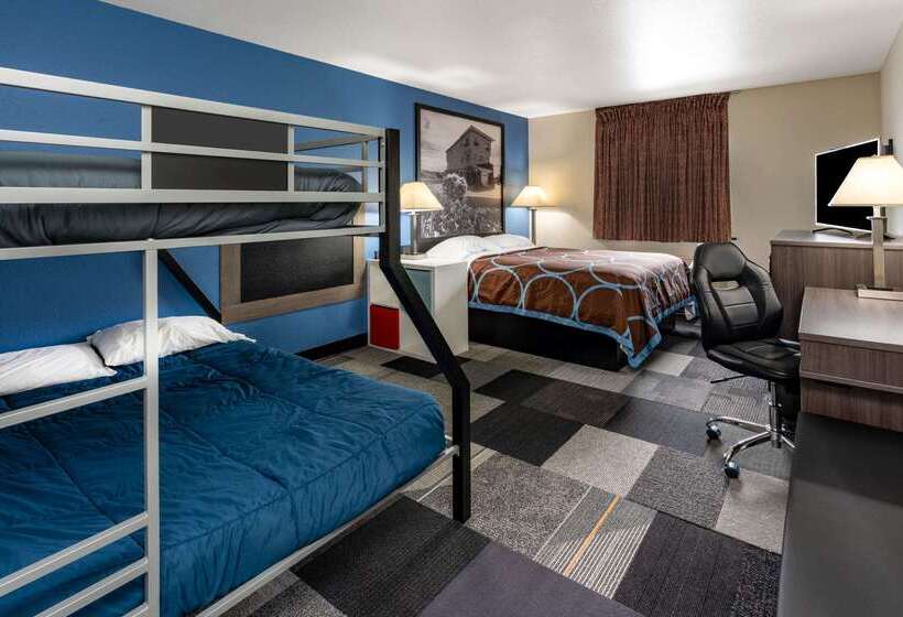 فندق Super 8 By Wyndham Spokane Valley