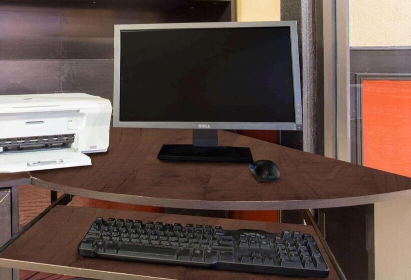 فندق Texarkana Inn