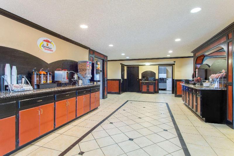 فندق Texarkana Inn