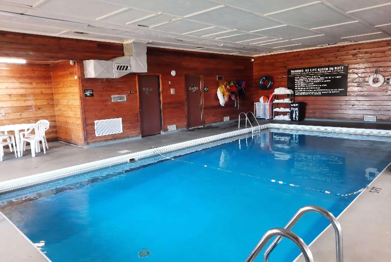 فندق Super 8 By Wyndham Watertown